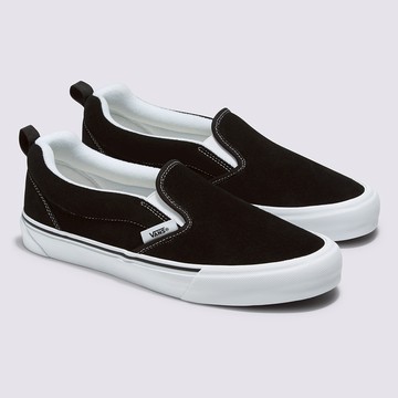 Knu Slip 黑色麵包滑板鞋