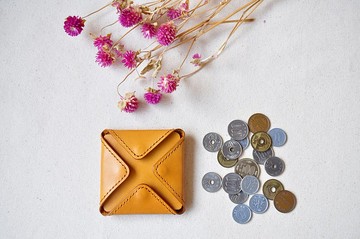 四方多開口皮革零錢包-銘黃