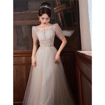 香檳色晚禮服裙輕奢小眾高端聚會宴會氣質年會演出高級感主持人女