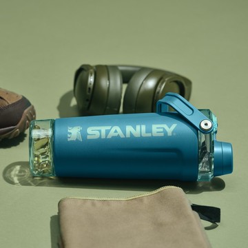 STANLEY SHAKER系列 手提搖搖杯 0.59L / 星際綠