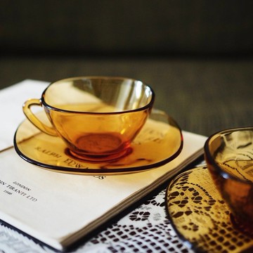 1970年法國 Vereco x Nestle 琥珀色方形玻璃杯碟