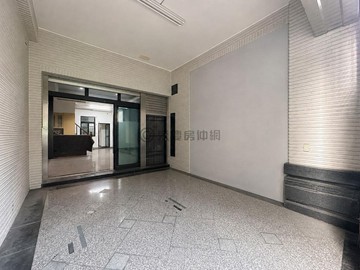 三民區｜大昌商圈｜明星學區｜4房車庫透天｜輕屋齡｜高雄市三民區大昌二路