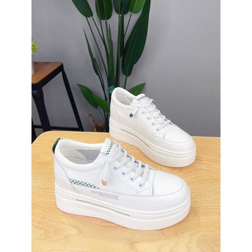 歐洲站小白鞋女2024春夏季百搭輕便厚底內增高小個子真皮松糕鞋女