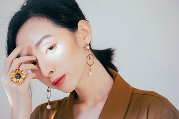 COR-DATE / 行星繞行水鑽珍珠耳環