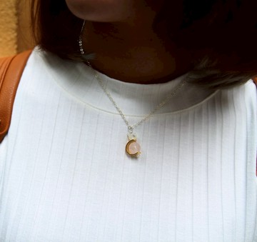 10mm 雕花粉晶 黃銅， 貝母貓 925 純銀頸鍊 10MM pink quartz  with cat shape mother pearl 925 silver necklace