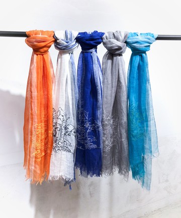 原創迷路太空人線條畫綉花痳圍巾