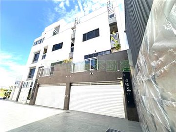 總安重劃區靚麗雙車墅(B)｜台南市安南區總安街一段