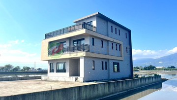 礁溪七房電梯農舍-向陽．稻香．侯鳥｜宜蘭縣礁溪鄉塭底路