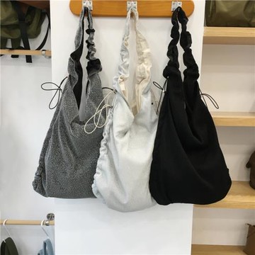 小臟柜 2023早秋韓版溫柔褶皺設計法式小眾金絲線單肩腋下托特包