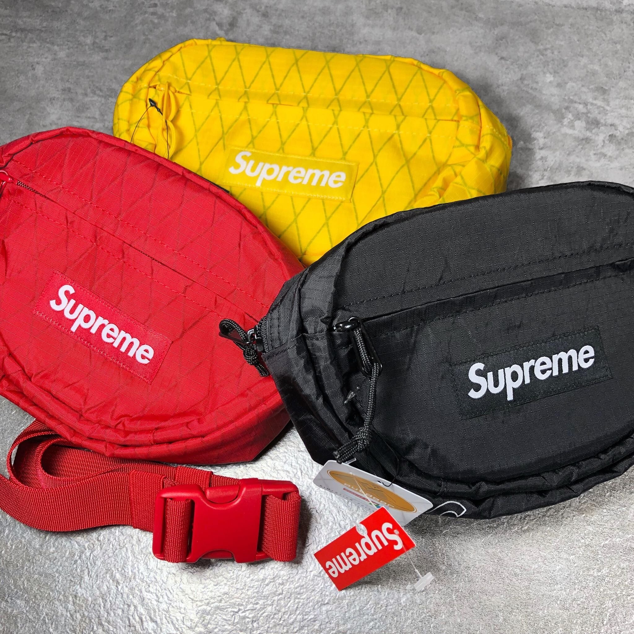 KUMO SHOES Supreme 45Th Waist Bag FW18B11