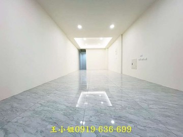 仁德近東區翻新美車墅｜台南市仁德區成功二街