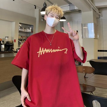 夏季薄款短袖t恤男ins潮牌酒紅色字母印花上衣2023新款男裝體恤衫