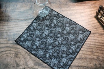 黑色兰铃花图腾口袋巾绅士典雅手帕丝巾