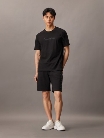 Calvin Klein 抓絨短褲