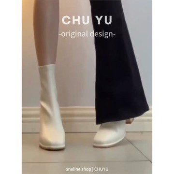 米白色短靴女瘦瘦靴粗跟靴子秋冬加絨馬丁靴法式后拉鏈高跟靴新款