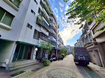 鄰安平國小.新整三房+平車/ 福祿壽大樓 /｜台南市安平區文平路