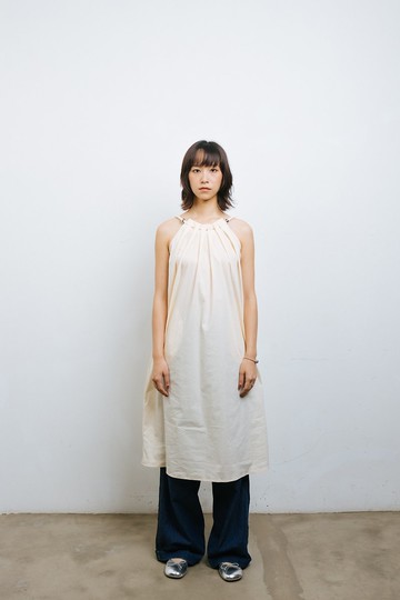 露背連身裙 Backless Dress