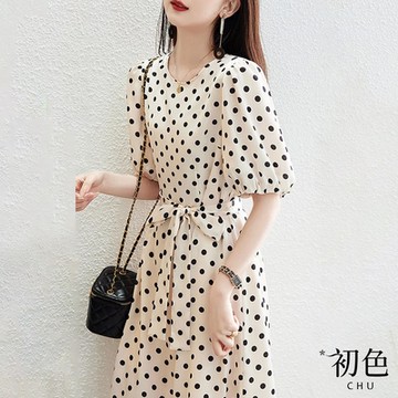 初色 波點印花泡泡袖綁帶連身洋裝-杏色-67301(M-2XL可選)