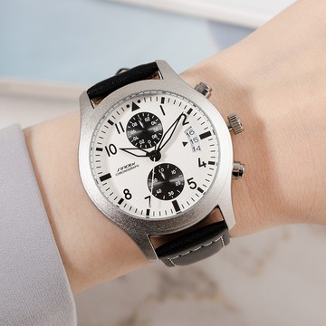 香港SINOBI摩登成熟都會雙眼日期顯示真皮手錶【WSI9906】-白面黑帶