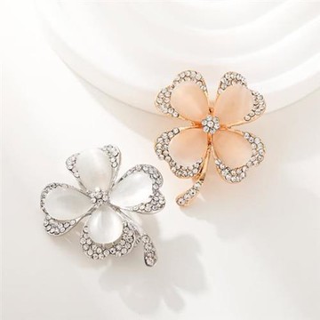 Jpqueen 時尚鑲鑽幸運草貓眼石胸針別針(2色可選)