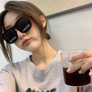 2020新款復古方框偏光太陽鏡女韓版潮kim字母logo墨鏡女大框蹦迪