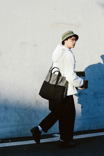 手提斜挎撞色帆布包男女可裝書百搭日系大容量托特包