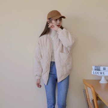 【Our Studio】菱格紋燈芯絨拉鍊外套 米杏色(現貨)