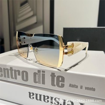 歐美時尚外貿款太陽眼鏡女小香家連體墨鏡女防紫外線戶外街拍顯瘦