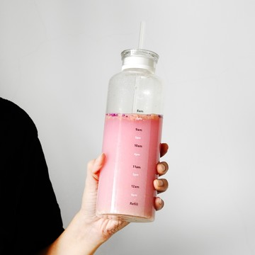 UDlab｜每天喝水計畫｜750ml 刻度玻璃水瓶 玻璃水壺 透明玻璃瓶 玻璃瓶水壺 玻璃隨身杯 CB-H02057