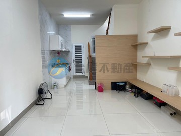 福誠國小翻新騎樓透天｜高雄市鳳山區勇志街