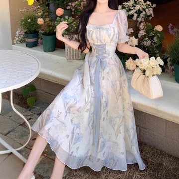 法式森系浪漫印花裙大碼藍色系帶收腰長裙氣質方領碎花連衣裙女夏