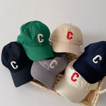 C字刺繡棒球帽 兒童 帽子 遮陽帽 防曬 大童 男童 女童 童裝 現貨 橘魔法【BB9431】