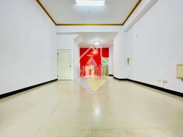 潭子臨10米路超優質透店｜台中市潭子區潭興路一段