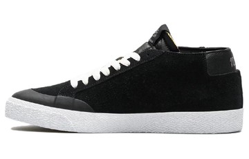 ZOOM BLAZER CHUKKA XT SB BLACK