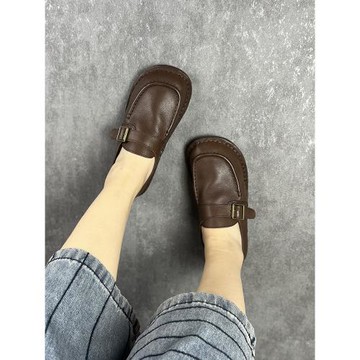 藝鞜2025年秋季新款真皮軟底圓頭手工皮帶扣文藝單鞋子女