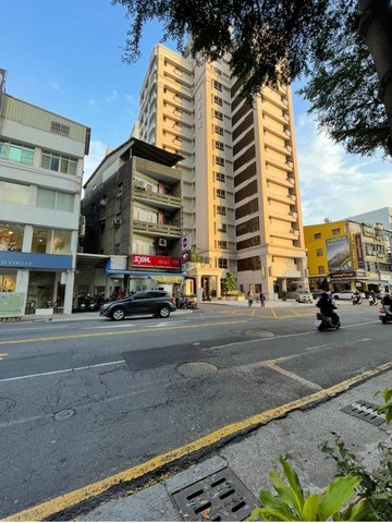 正亞灣慶旺聚馥雙衛開窗輕裝三面採光3+1房平車	｜高雄市前鎮區復興三路