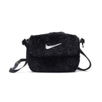 NIKE 人造皮草斜背包 黑 FZ1329-010