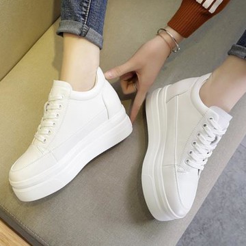 內增高小白鞋女鞋子全白色休閑運動增高顯瘦秋款顯高松糕鞋小自鞋