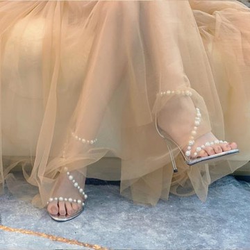 銀色涼鞋女夏外穿ins仙女風2025年新款夏配裙子高跟鞋細跟一字帶