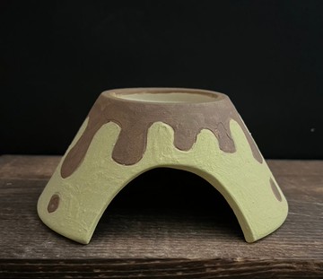 焦糖大布丁 躲避屋