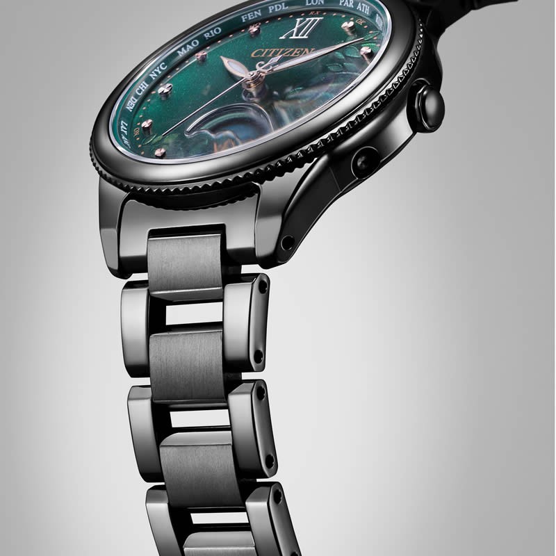 シチズン 電波 ソーラー 腕時計 CITIZEN 時計 クロスシー ライトインブラック 2022 xC LIGHT in BLACK 2022  GREEN EDITION 女性 レディース 小さめ EE1007-59W | LINEブランドカタログ