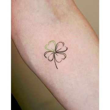 「幸運の葉」 四葉草 紋身貼紙 微刺青 輕紋身 IG 小紅書同款 超美 紋身貼 小清新 性感 抖音同款 花語 設計款