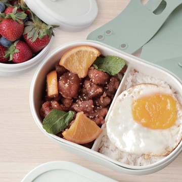 芯動便當盒 PLUS 650ML (分隔) 簡約黑