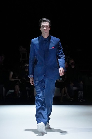 【富貴銅錢】經典紅白藍環保牛仔收腰唐裝配絲質方巾|國潮港風