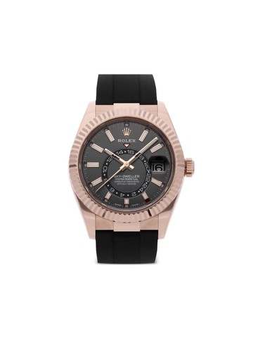 Rolex - 2022 pre-owned Sky-Dweller 42mm - men - Rubber/18kt Rose Gold - One Size - Grey