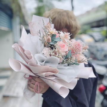 【日常好事‧花寓】永生花花束＿清新粉色夢境／附贈PVC透明梯型袋 ｜七夕情人節推薦 情人節花束 生日紀念 送禮推薦