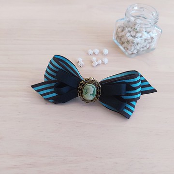 質感橫條紋貴夫人頭彈簧夾 藍綠