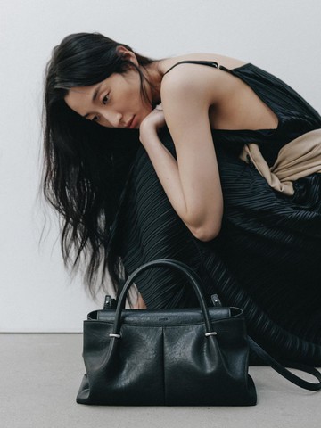 Anneau Flap Bag