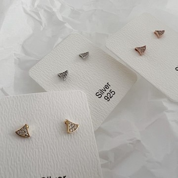 韓國 迷你 小鑽 耳環 小耳環 耳飾 女 現貨 實拍 3色 扇形 925銀 飾品 優雅 可愛 質感 韓系 GE040