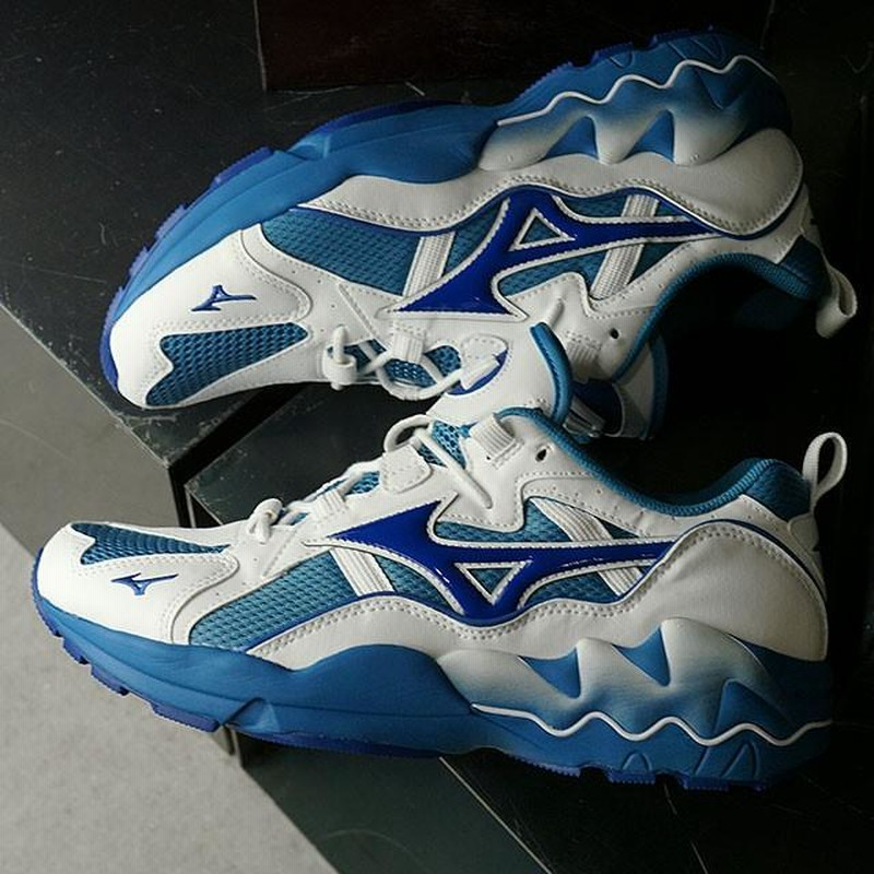 ミズノ MIZUNO スニーカー ウェーブライダー WAVE RIDER 1